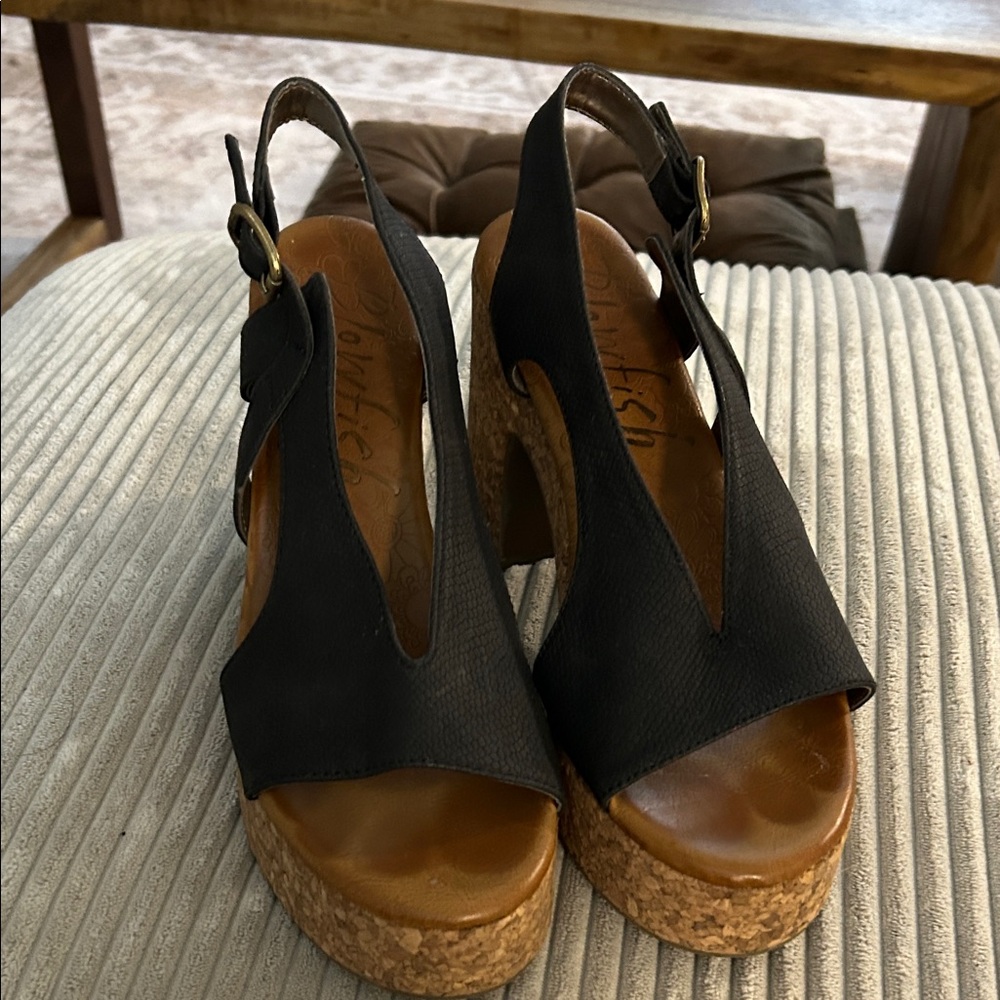 Elegant Black Platform Sandals